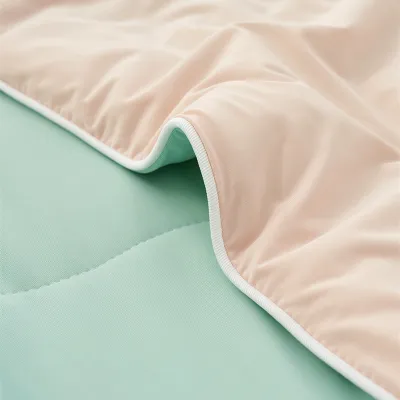 Super soft lightweight polyester fill duvet insert for summer home or hotel cooling quilt use plain design